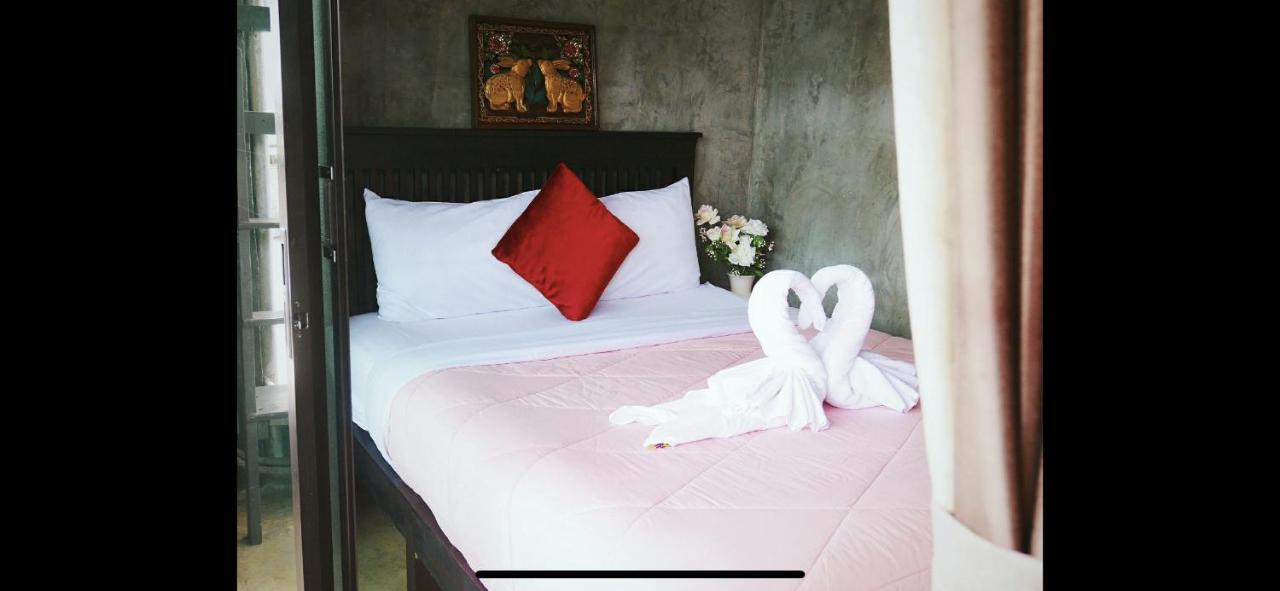 Lanna Hostel *